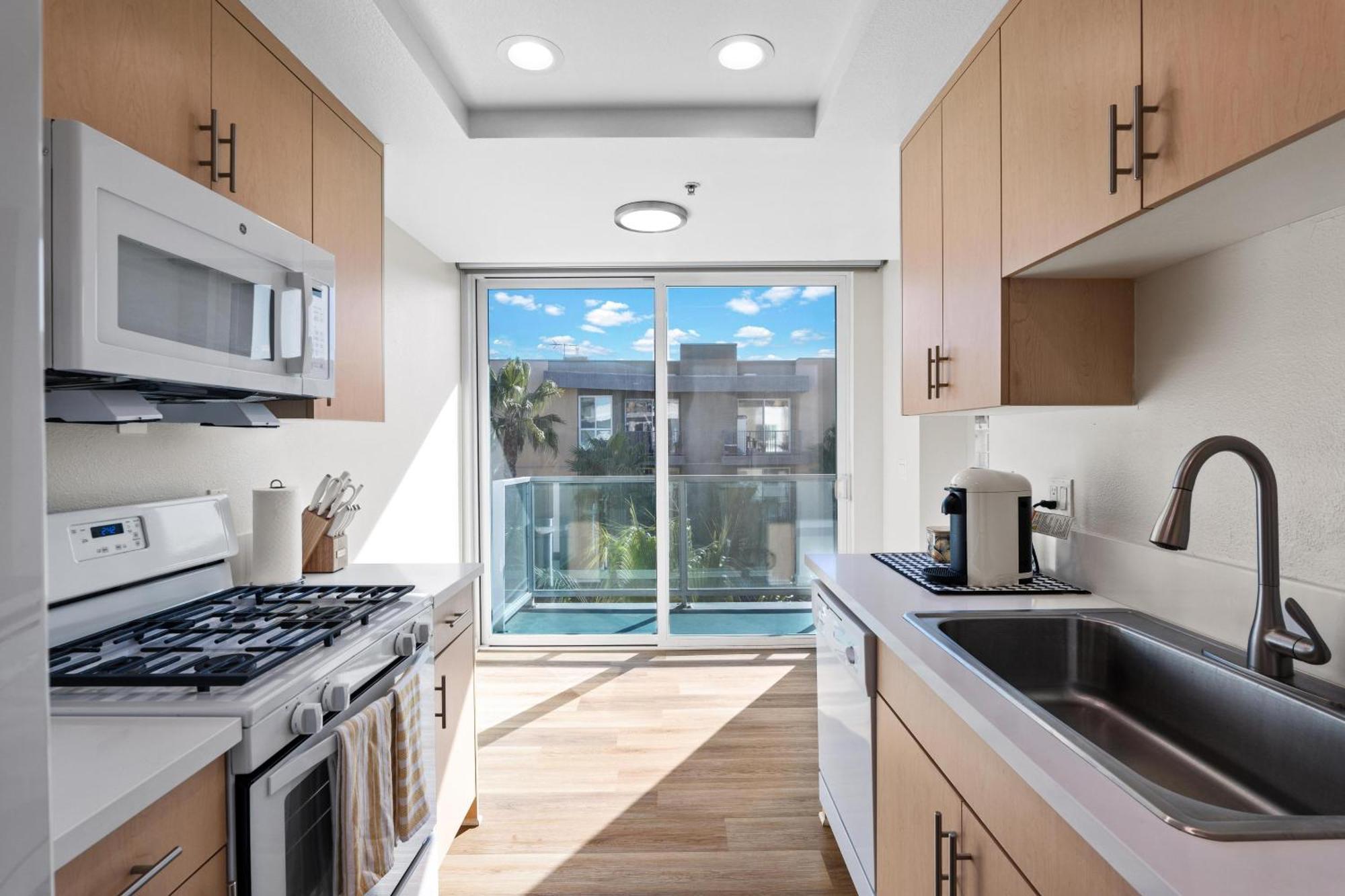 Coastal Bliss - Luxe 2br Retreat In Mdr - Venice - Sm Appartamento *